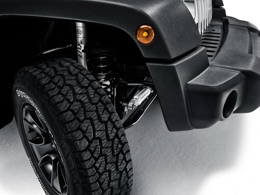 Детали экстерьера Jeep Wrangler Rubicon MoparONE Pack 2016 года  (фото 15 из 32)
